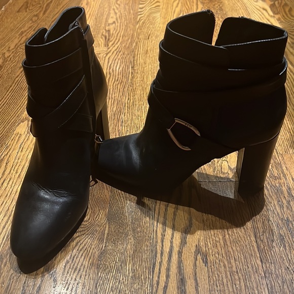 Ralph Lauren boots -2.5 inch heel *size 9* - Picture 3 of 9